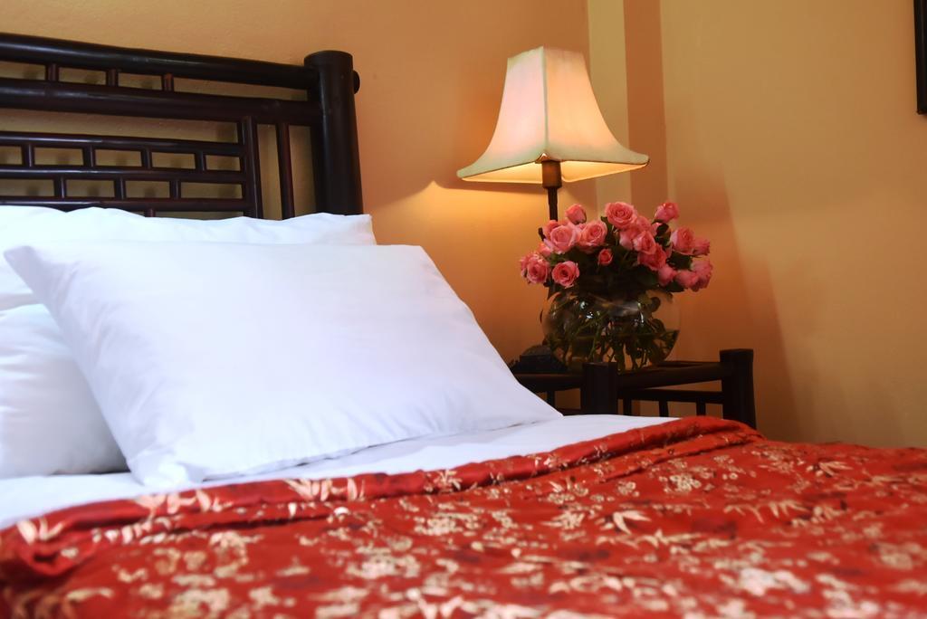 Hotel Garden Queen Ханой Екстериор снимка